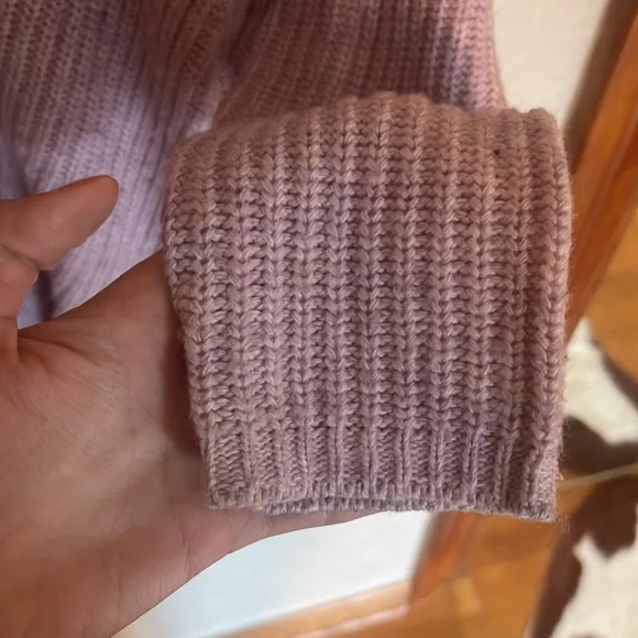 Marine Layer ribbed v-neck sweater cashmere blend - Picture 4 of 6